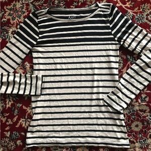 J crew artist tee size small